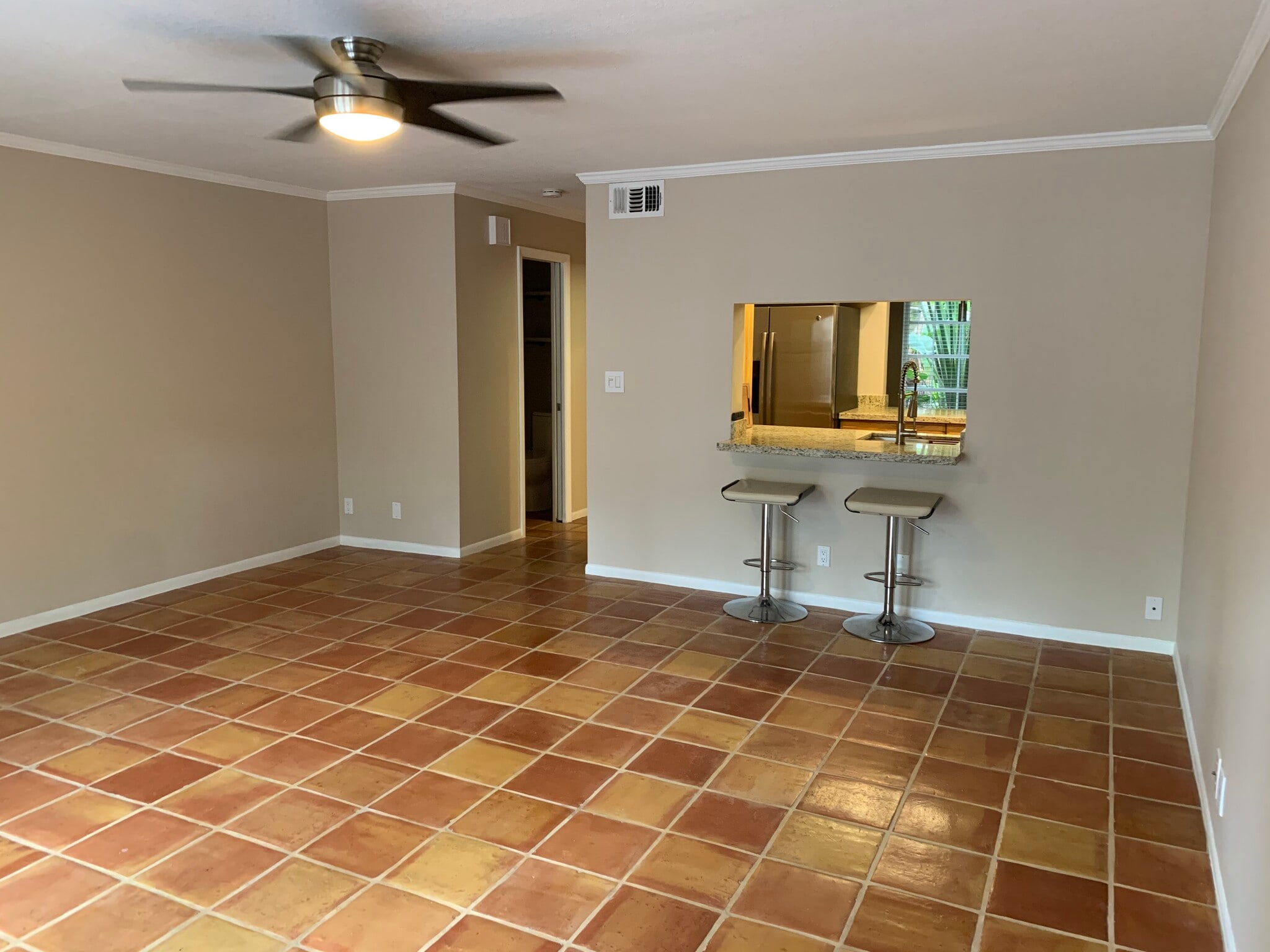Living Room - 921 SE 13th St
