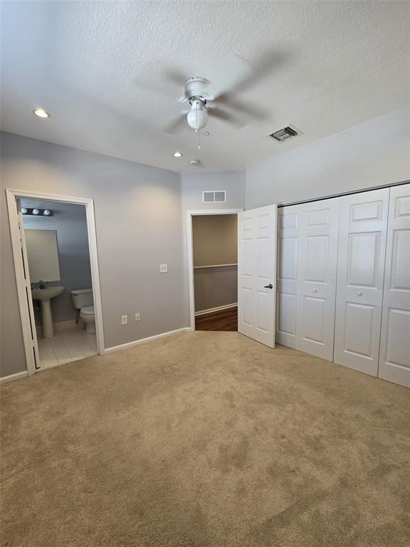 Building Photo - 1033 NE 17th Way