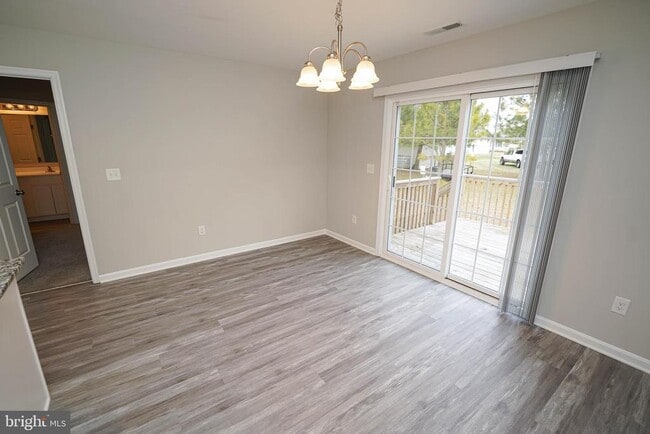 Building Photo - 2007 S Old Mill Dr