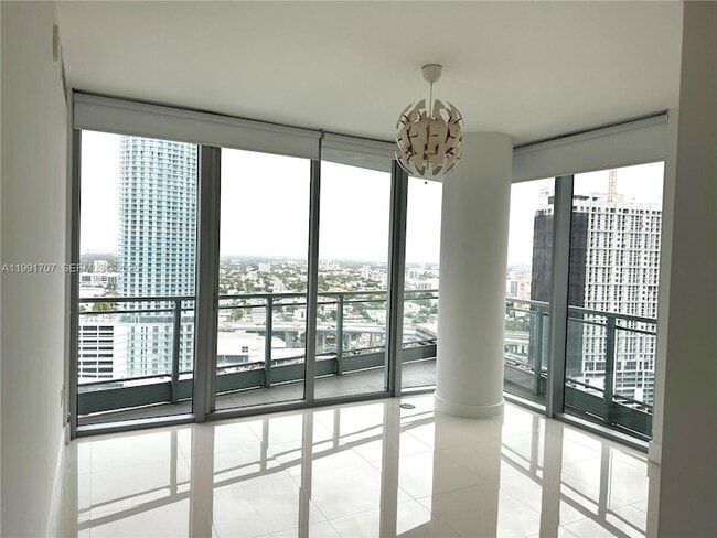 Building Photo - 92 SW 3rd St