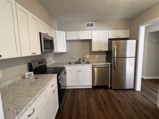 Building Photo - bg0714