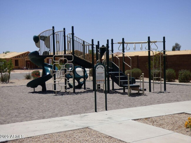 Building Photo - 1452 W Pinkley Way