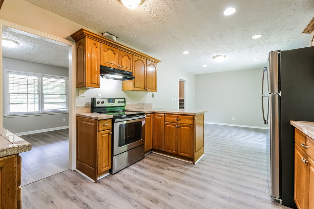 Building Photo - 2842 Zane Grey Dr SE