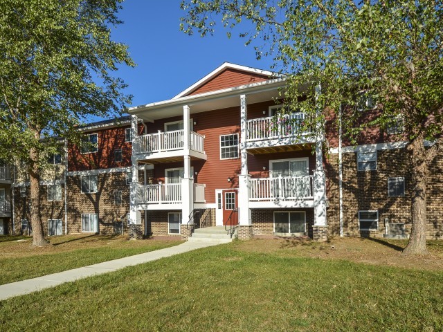 Residential Building - OakTree Apartments