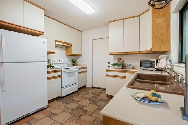 Building Photo - 9504 Quail Village Ln