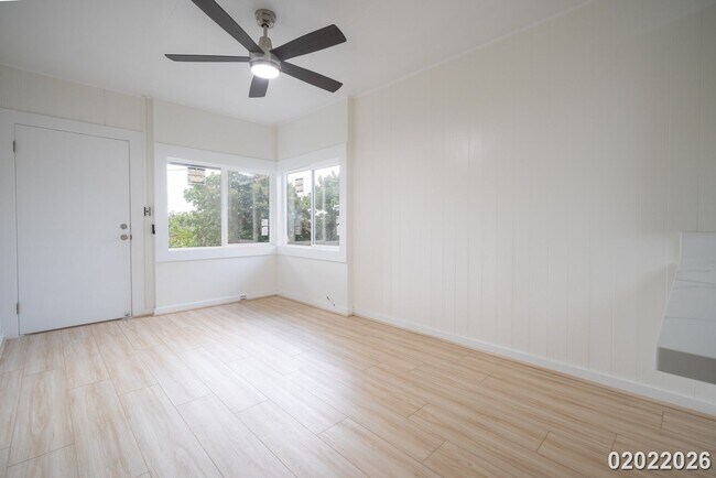 Building Photo - Fully Renovated 2BR/1BA/2 separate Carport Garage in Wahiawa Heights