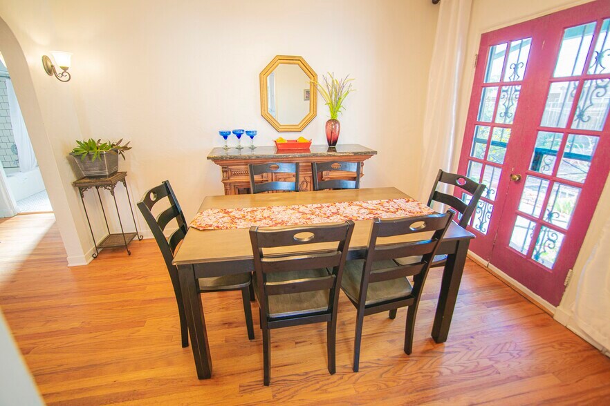 Building Photo - 2423 Rose Avenue NW