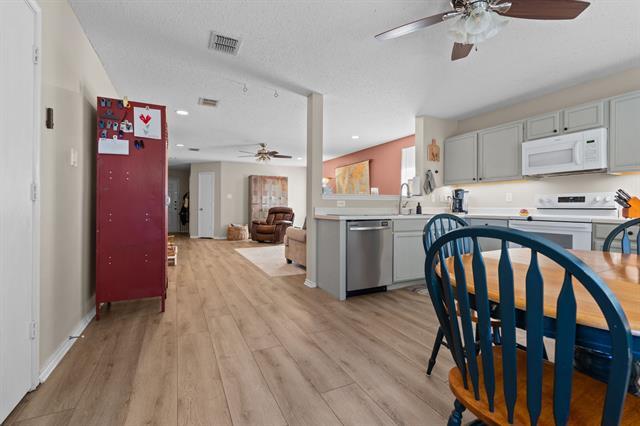 Building Photo - 1708 Sierra Meadow Ln