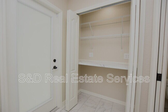 Building Photo - 1606 Taylor Landing Dr