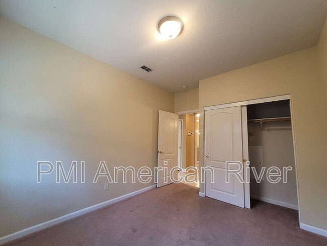 Building Photo - 10920 Bellone Way