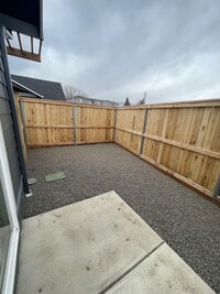 Building Photo - 411 Azalea Ct