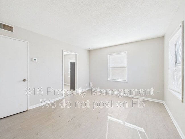 Building Photo - 801 Bannister Rd