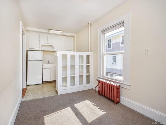 Building Photo - 270 8th Ave