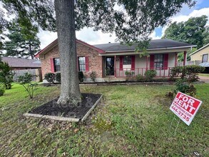 Building Photo - 4811 Barkshire Dr