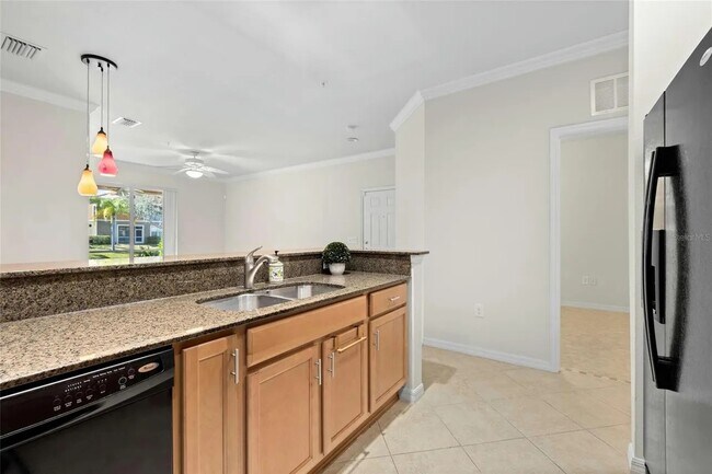Building Photo - 7863 Moonstone Dr