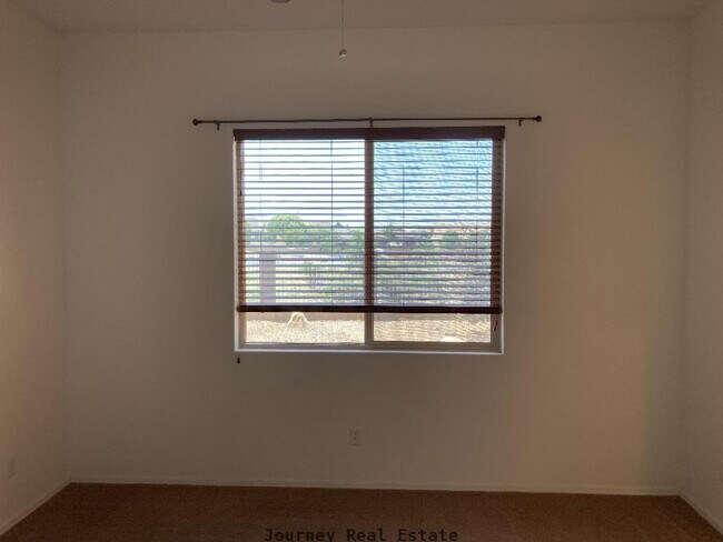 Building Photo - APPLY NOW - 4648 N Providence