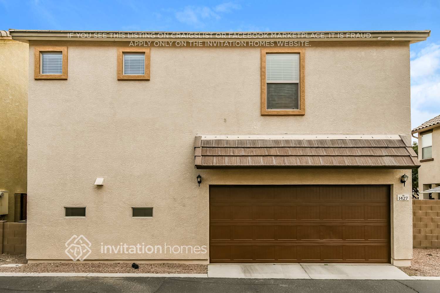 Building Photo - 1427 S Moccasin Trail