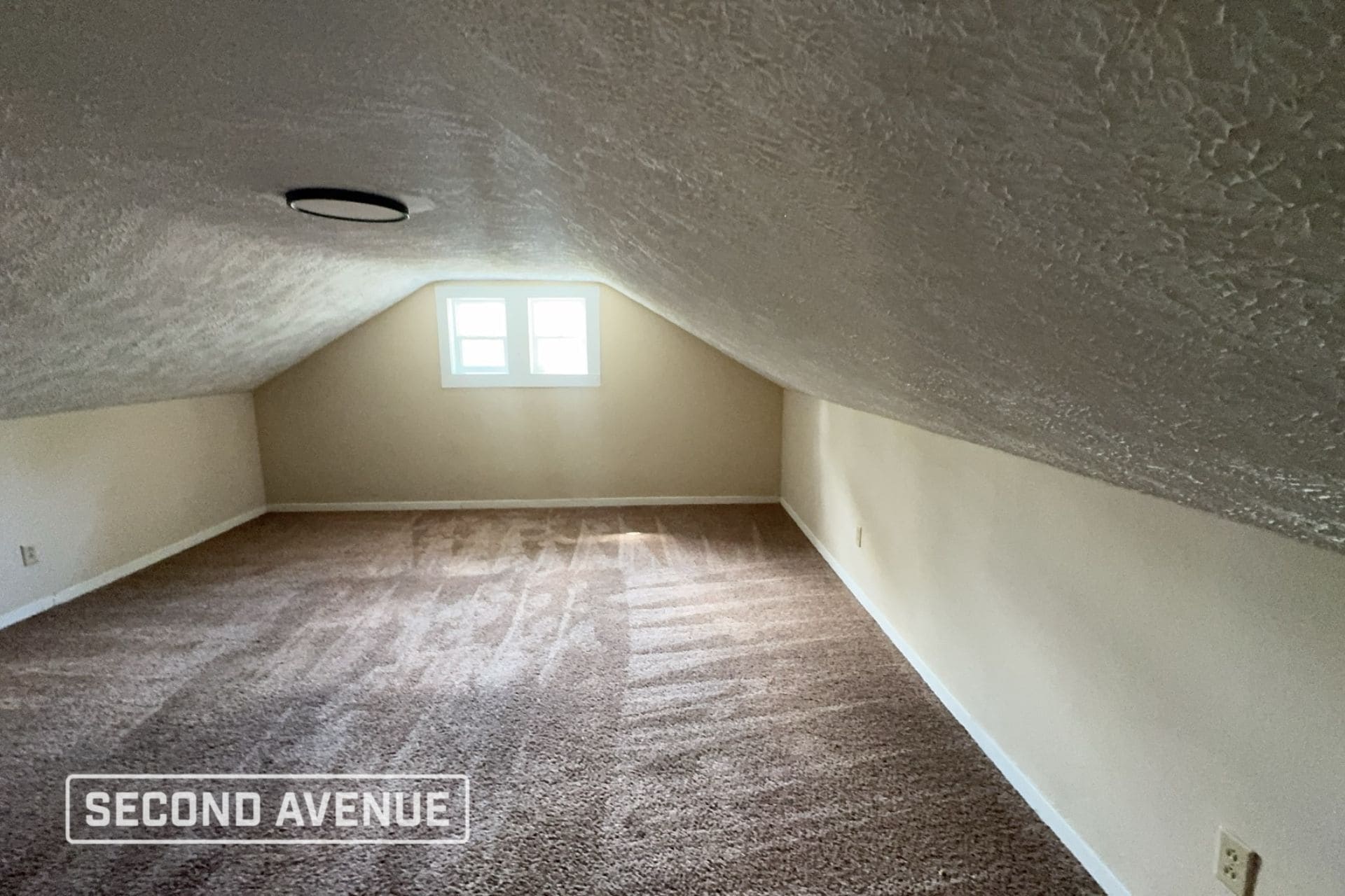 Building Photo - 414 N Hayford Ave
