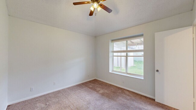 Building Photo - 2 WEEKS FREE!!! NEW PAINT!!!!!! ONLY $1,395!!