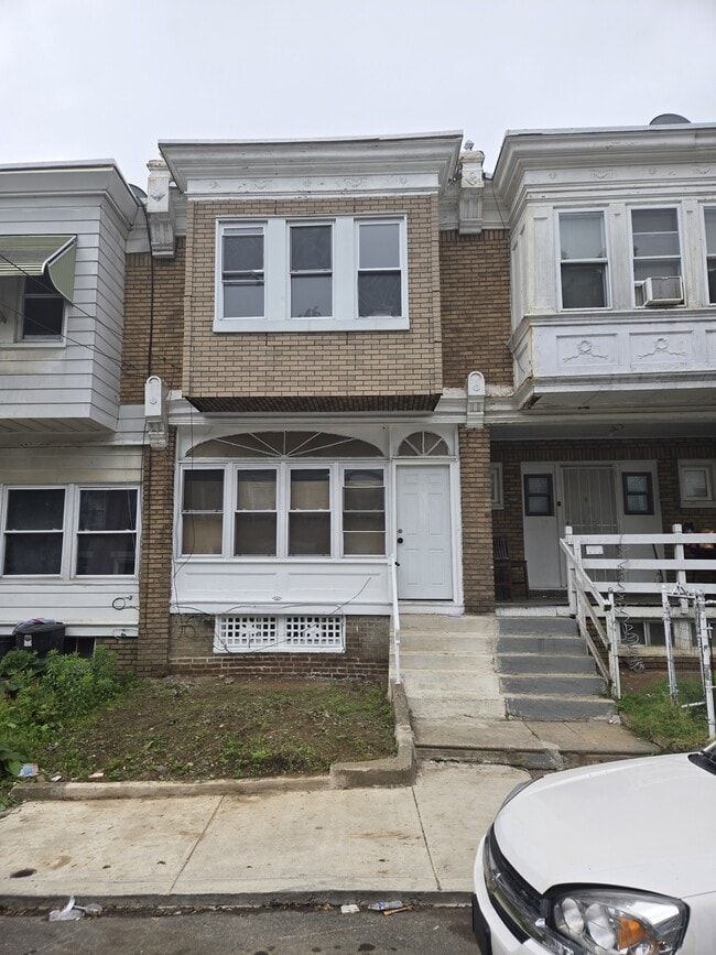 Primary Photo - 1826 Fillmore St