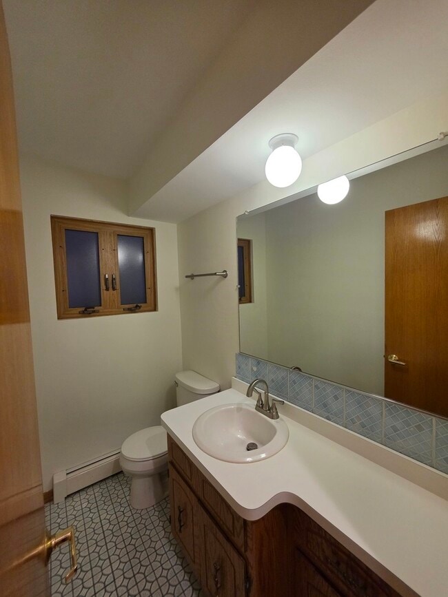 Building Photo - 7913 Nordica Ave