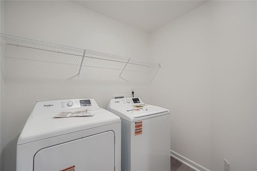 Building Photo - 6221 Honeybell Aly