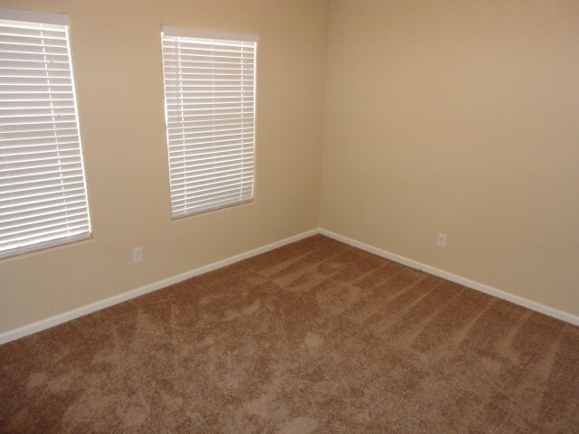 Building Photo - 6405 W Pioneer St