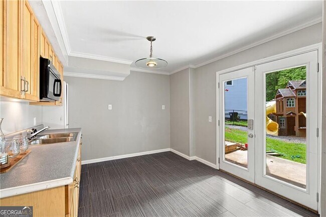 Building Photo - 2069 Ursuline Way NW