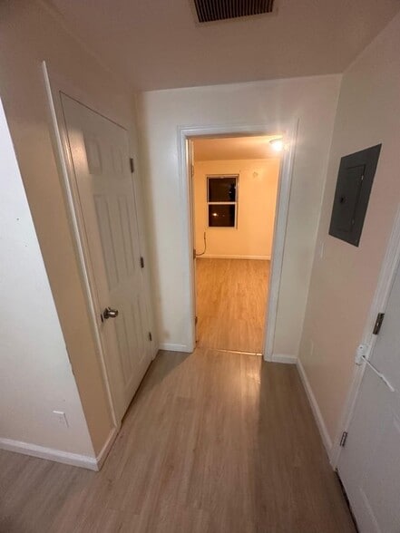 Building Photo - 60 S 12th St