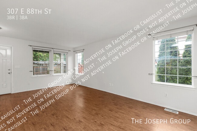 Building Photo - 307 E 88th St