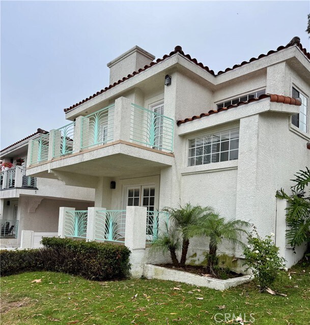 Primary Photo - 908 Carnelian St