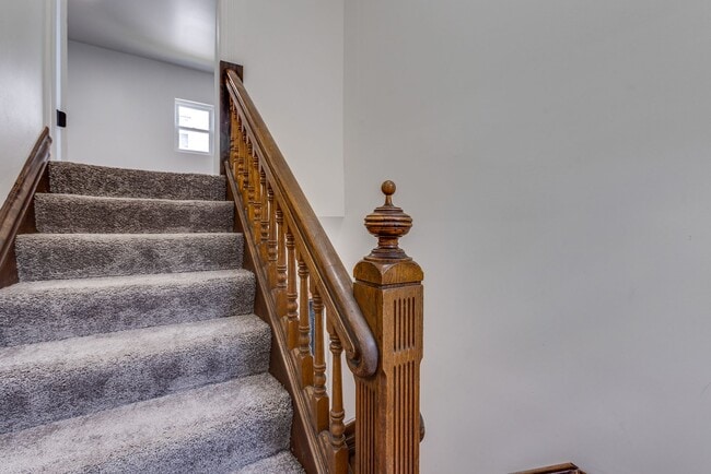 Building Photo - 19 Allen St