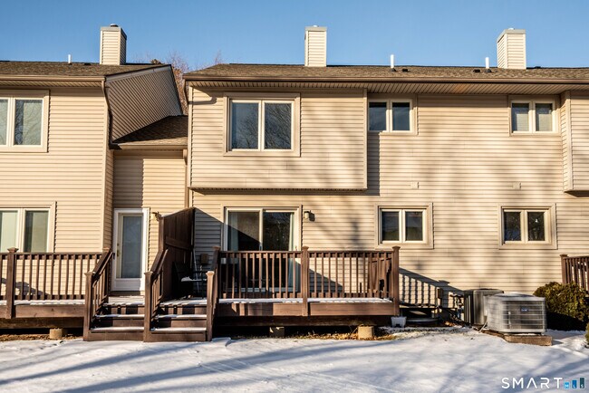 Building Photo - 449 S Main St