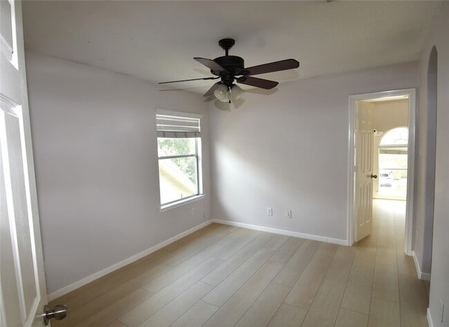 Building Photo - 6330 Bennington Springs Dr