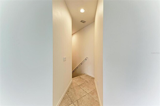 Building Photo - 8143 Miramar Way