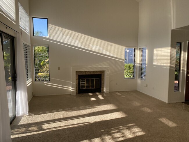 Front room fireplace - 15928 Caminito Aire Puro