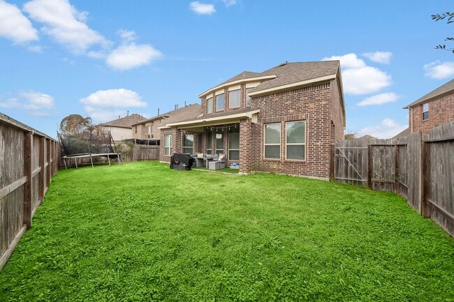 Building Photo - 3627 Grand Prom