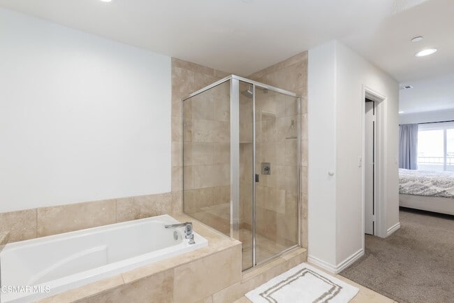 Building Photo - 327 Newbury Vista Ln