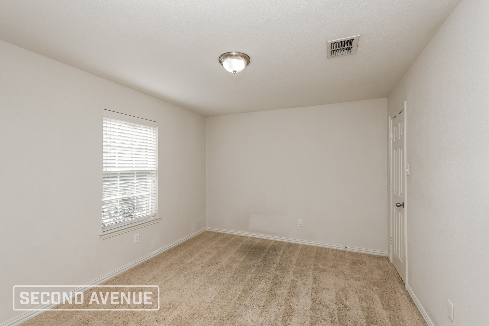 Building Photo - 1201 Egret Ct