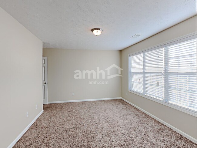 Building Photo - 230 Overlook Dr