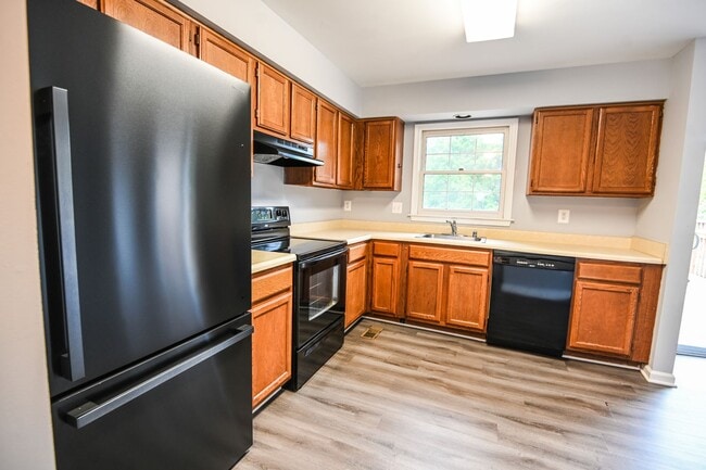 Building Photo - Charming Updated Home in Millersville!