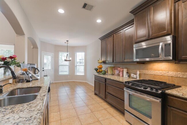 Building Photo - 51 N Marshside Pl