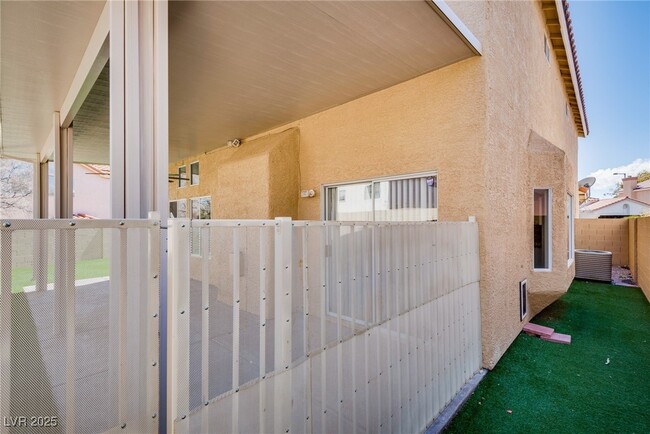 Building Photo - 7816 Calico Flower Ave