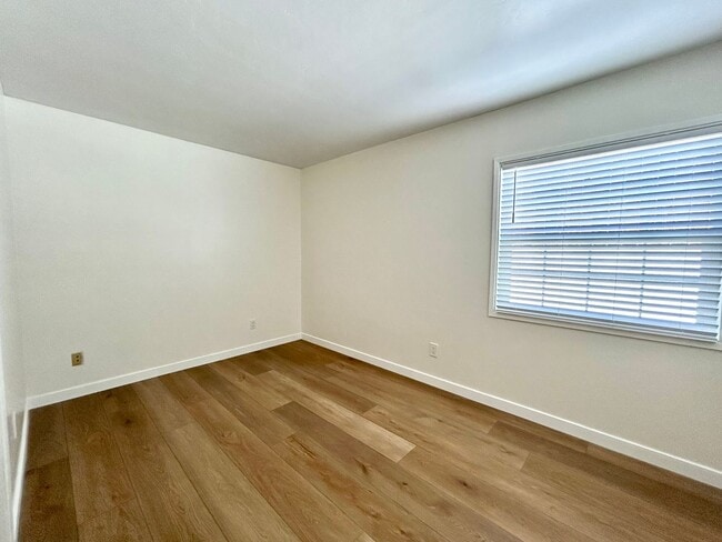 Building Photo - Beautifully remodeled 3 Bed, 2 Bath in the highly desirable neighborhood of Clairemont!!