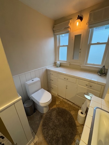 Building Photo - 4200 SE Harvey St