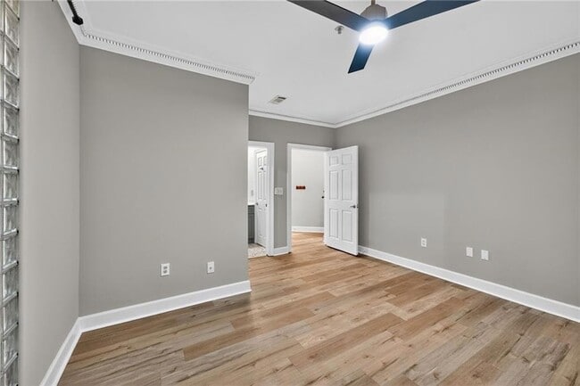 Building Photo - 2161 Peachtree Rd