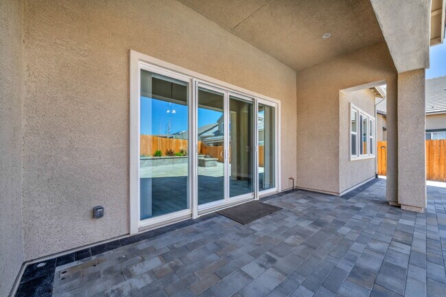 Building Photo - 9545 Hawkshead Rd