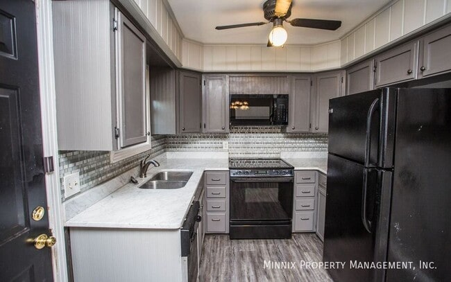 Building Photo - 4611 33rd St