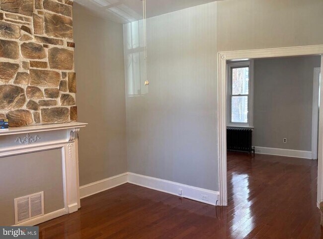 Building Photo - 50 E Clapier St