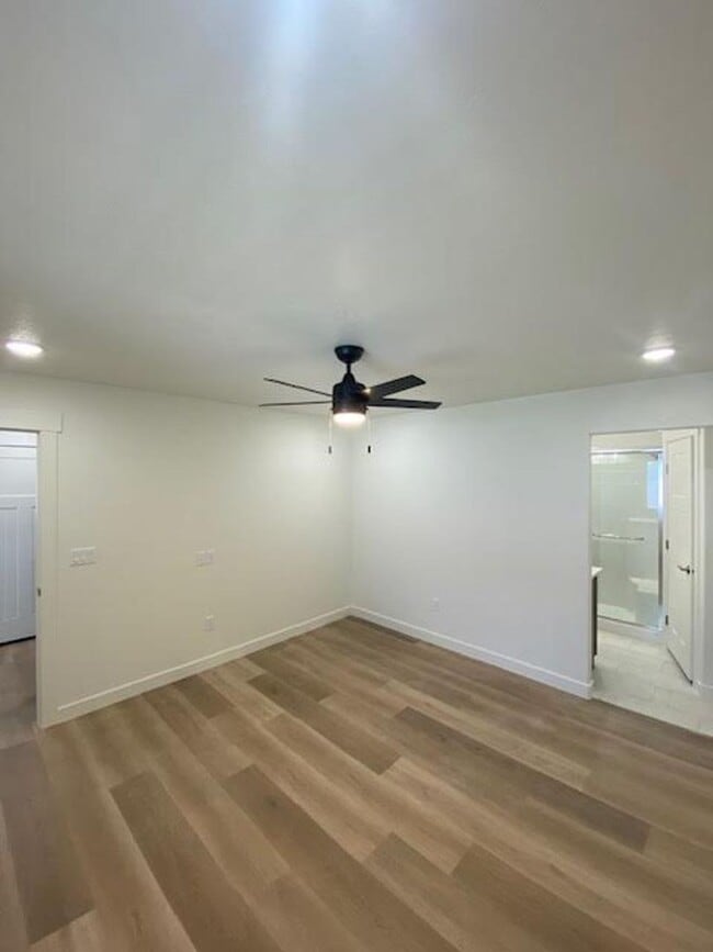 Building Photo - 3 bedroom- 2 bath 4 Plex - Brand New Construction